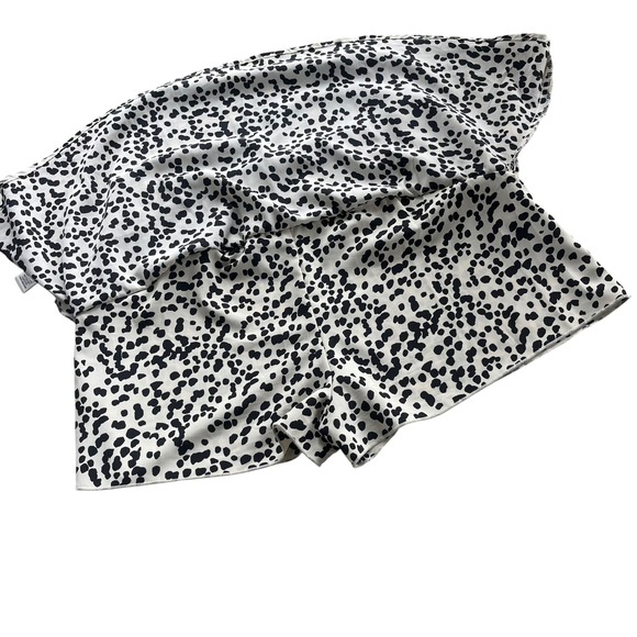 Altar'd State Women L White Black Dalmatian Print Elastic Waist Flare Skort Boho - Picture 10 of 16